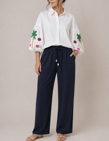 Bluse ''kastig mit besticktem Muster''