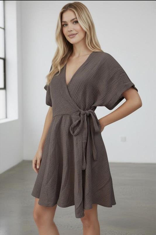 Müsselin Wickelkleid mit Bindegürtel